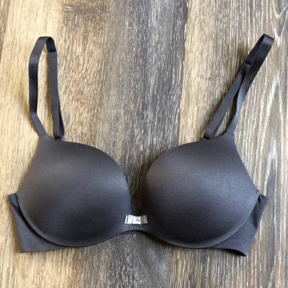 32C plunge Victoria’s Secret bra
